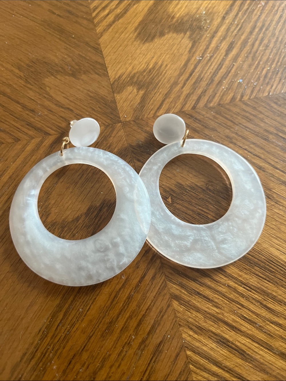 Pearlescent White Lucite Hoop Drop Earrings